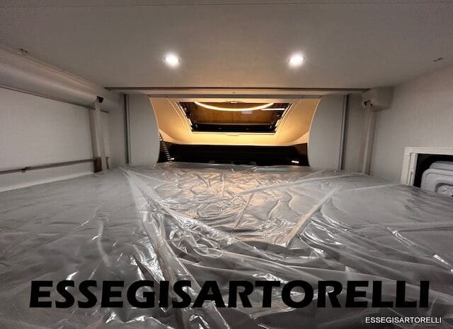 CHAUSSON NEW TITANIUM LINE 627 GARAGE E BASCULANTE 699 cm 165 CV POWER 2026 pieno