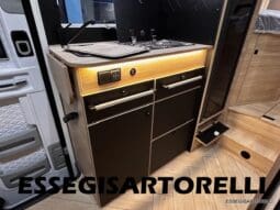 CHAUSSON NEW TITANIUM LINE 627 GARAGE E BASCULANTE 699 cm 165 CV POWER 2026 pieno