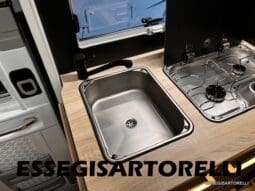 CHAUSSON NEW TITANIUM LINE 627 GARAGE E BASCULANTE 699 cm 165 CV POWER 2026 pieno