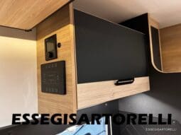 CHAUSSON NEW TITANIUM LINE 627 GARAGE E BASCULANTE 699 cm 165 CV POWER 2026 pieno