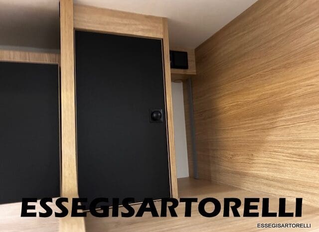 CHAUSSON NEW TITANIUM LINE 627 GARAGE E BASCULANTE 699 cm 165 CV POWER 2026 pieno