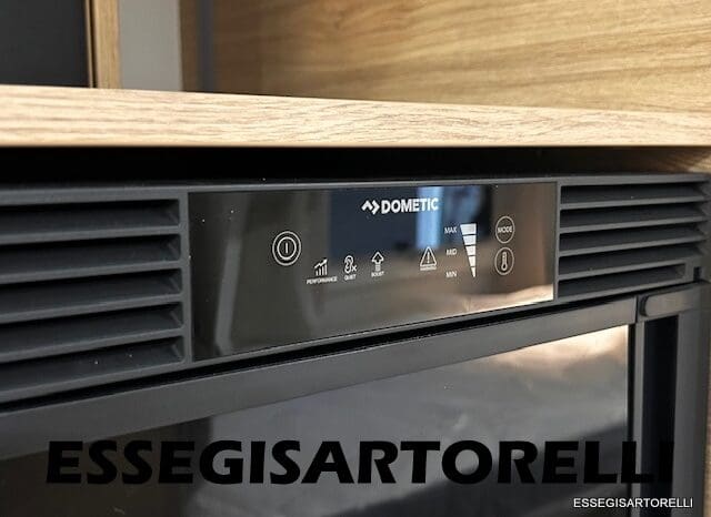 CHAUSSON NEW TITANIUM LINE 627 GARAGE E BASCULANTE 699 cm 165 CV POWER 2026 pieno