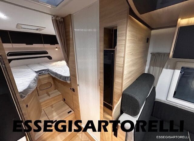 CHAUSSON NEW TITANIUM LINE 627 GARAGE E BASCULANTE 699 cm 165 CV POWER 2026 pieno