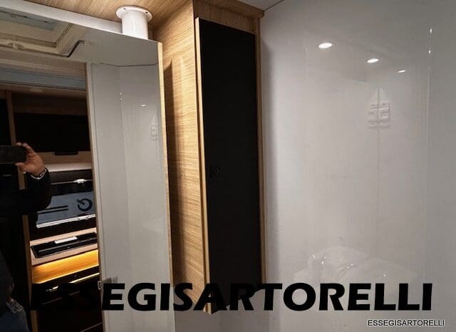 CHAUSSON NEW TITANIUM LINE 627 GARAGE E BASCULANTE 699 cm 165 CV POWER 2026 pieno