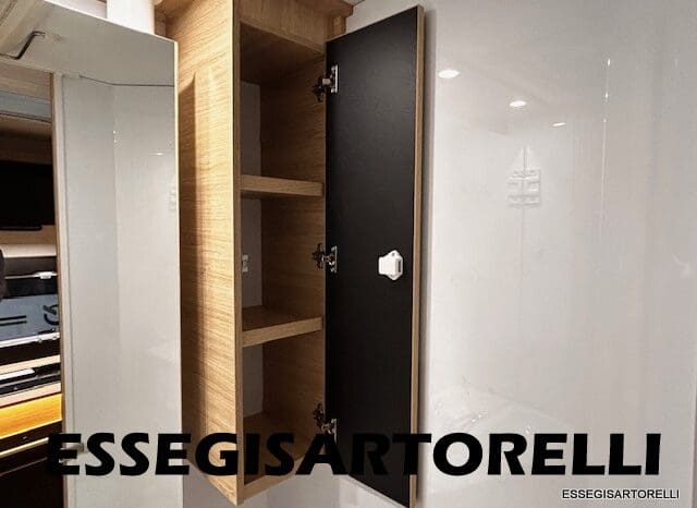 CHAUSSON NEW TITANIUM LINE 627 GARAGE E BASCULANTE 699 cm 165 CV POWER 2026 pieno