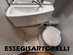 CHAUSSON NEW TITANIUM LINE 627 GARAGE E BASCULANTE 699 cm 165 CV POWER 2026 pieno