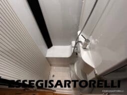 CHAUSSON NEW TITANIUM LINE 627 GARAGE E BASCULANTE 699 cm 165 CV POWER 2026 pieno