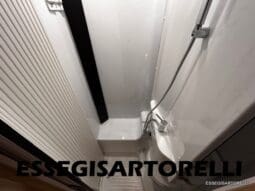 CHAUSSON NEW TITANIUM LINE 627 GARAGE E BASCULANTE 699 cm 165 CV POWER 2026 pieno