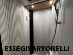 CHAUSSON NEW TITANIUM LINE 627 GARAGE E BASCULANTE 699 cm 165 CV POWER 2026 pieno