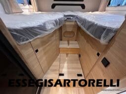 CHAUSSON NEW TITANIUM LINE 627 GARAGE E BASCULANTE 699 cm 165 CV POWER 2026 pieno