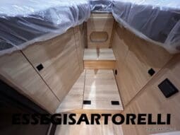 CHAUSSON NEW TITANIUM LINE 627 GARAGE E BASCULANTE 699 cm 165 CV POWER 2026 pieno