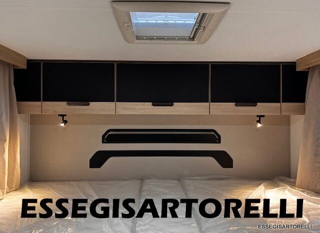 CHAUSSON NEW TITANIUM LINE 627 GARAGE E BASCULANTE 699 cm 165 CV POWER 2026 pieno