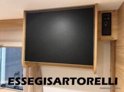 CHAUSSON NEW TITANIUM LINE 627 GARAGE E BASCULANTE 699 cm 165 CV POWER 2026 pieno