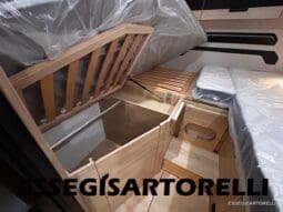 CHAUSSON NEW TITANIUM LINE 627 GARAGE E BASCULANTE 699 cm 165 CV POWER 2026 pieno