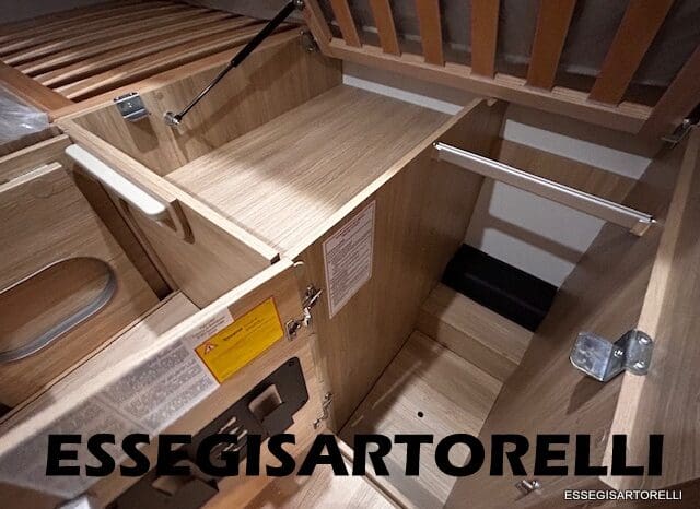 CHAUSSON NEW TITANIUM LINE 627 GARAGE E BASCULANTE 699 cm 165 CV POWER 2026 pieno