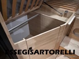 CHAUSSON NEW TITANIUM LINE 627 GARAGE E BASCULANTE 699 cm 165 CV POWER 2026 pieno