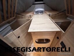 CHAUSSON NEW TITANIUM LINE 627 GARAGE E BASCULANTE 699 cm 165 CV POWER 2026 pieno