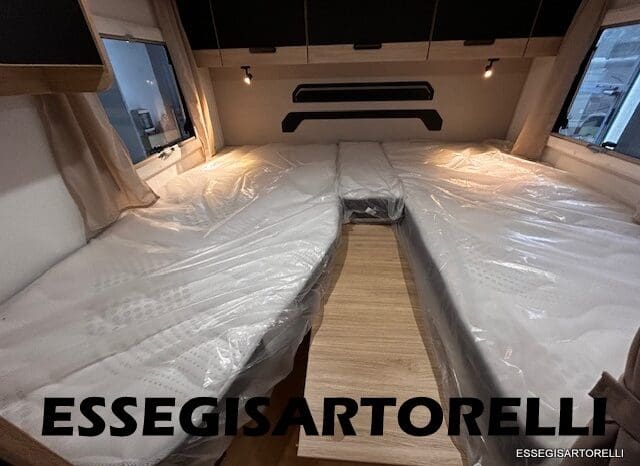 CHAUSSON NEW TITANIUM LINE 627 GARAGE E BASCULANTE 699 cm 165 CV POWER 2026 pieno