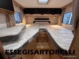 CHAUSSON NEW TITANIUM LINE 627 GARAGE E BASCULANTE 699 cm 165 CV POWER 2026 pieno