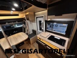 CHAUSSON NEW TITANIUM LINE 627 GARAGE E BASCULANTE 699 cm 165 CV POWER 2026 pieno