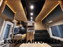 CHAUSSON NEW TITANIUM LINE 627 GARAGE E BASCULANTE 699 cm 165 CV POWER 2026 pieno