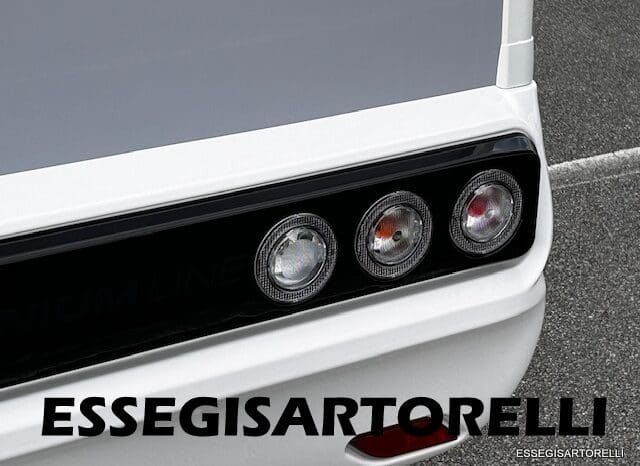 CHAUSSON NEW TITANIUM LINE 627 GARAGE E BASCULANTE 699 cm 165 CV POWER 2026 pieno