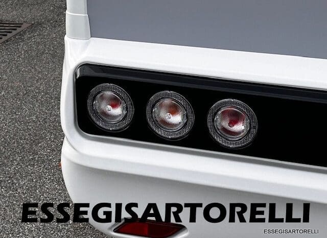 CHAUSSON NEW TITANIUM LINE 627 GARAGE E BASCULANTE 699 cm 165 CV POWER 2026 pieno