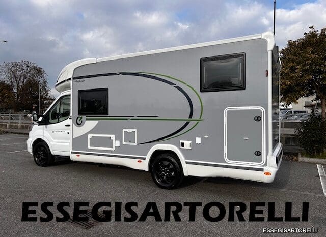 CHAUSSON NEW TITANIUM LINE 627 GARAGE E BASCULANTE 699 cm 165 CV POWER 2026 pieno