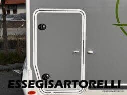 CHAUSSON NEW TITANIUM LINE 627 GARAGE E BASCULANTE 699 cm 165 CV POWER 2026 pieno