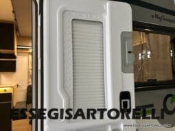 CHAUSSON NEW TITANIUM LINE 640 AUTOMATICO 165 CV 2026 BASCULANTE FULL 639 CM pieno