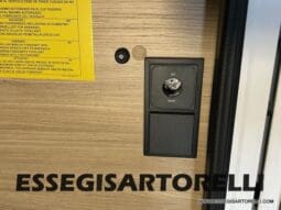 CHAUSSON NEW TITANIUM LINE 640 AUTOMATICO 165 CV 2026 BASCULANTE FULL 639 CM pieno