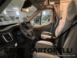 CHAUSSON NEW TITANIUM LINE 640 AUTOMATICO 165 CV 2026 BASCULANTE FULL 639 CM pieno