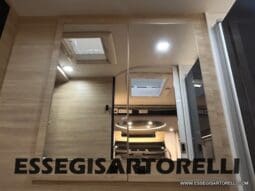 CHAUSSON NEW TITANIUM LINE 640 AUTOMATICO 165 CV 2026 BASCULANTE FULL 639 CM pieno