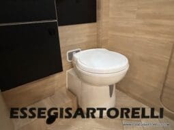 CHAUSSON NEW TITANIUM LINE 640 AUTOMATICO 165 CV 2026 BASCULANTE FULL 639 CM pieno