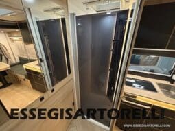 CHAUSSON NEW TITANIUM LINE 640 AUTOMATICO 165 CV 2026 BASCULANTE FULL 639 CM pieno