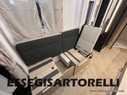 CHAUSSON NEW TITANIUM LINE 640 AUTOMATICO 165 CV 2026 BASCULANTE FULL 639 CM pieno