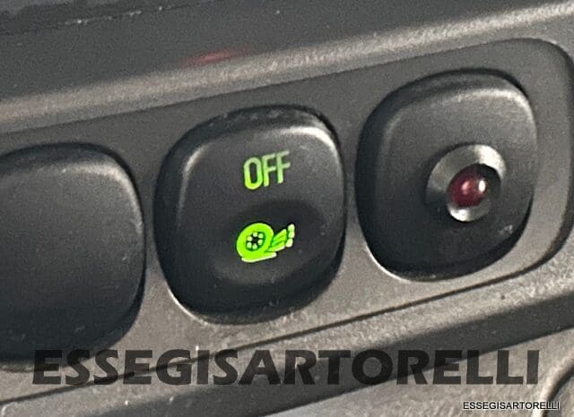 KENTUCKY CORRAL 3 MANSARDATO 6 POSTI OMOLOGATI 2005 TRANSIT GEMELLATO 137 CV pieno