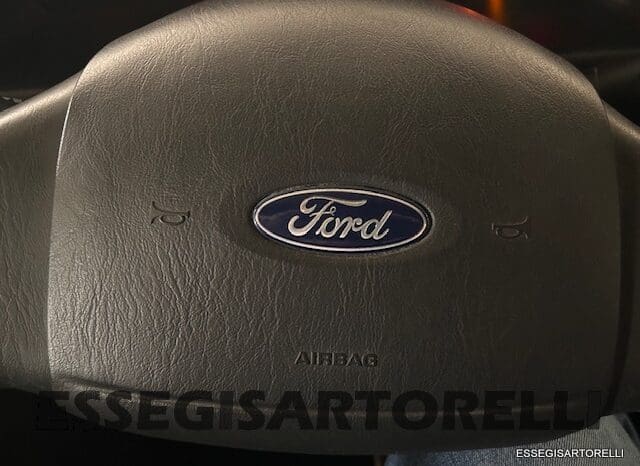 KENTUCKY CORRAL 3 MANSARDATO 6 POSTI OMOLOGATI 2005 TRANSIT GEMELLATO 137 CV pieno