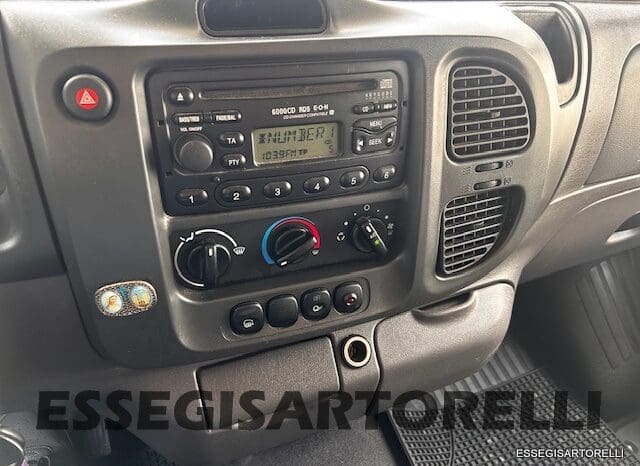 KENTUCKY CORRAL 3 MANSARDATO 6 POSTI OMOLOGATI 2005 TRANSIT GEMELLATO 137 CV pieno