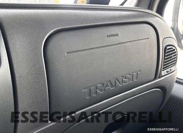 KENTUCKY CORRAL 3 MANSARDATO 6 POSTI OMOLOGATI 2005 TRANSIT GEMELLATO 137 CV pieno