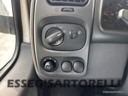 KENTUCKY CORRAL 3 MANSARDATO 6 POSTI OMOLOGATI 2005 TRANSIT GEMELLATO 137 CV pieno