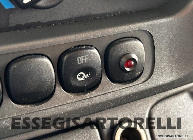 KENTUCKY CORRAL 3 MANSARDATO 6 POSTI OMOLOGATI 2005 TRANSIT GEMELLATO 137 CV pieno