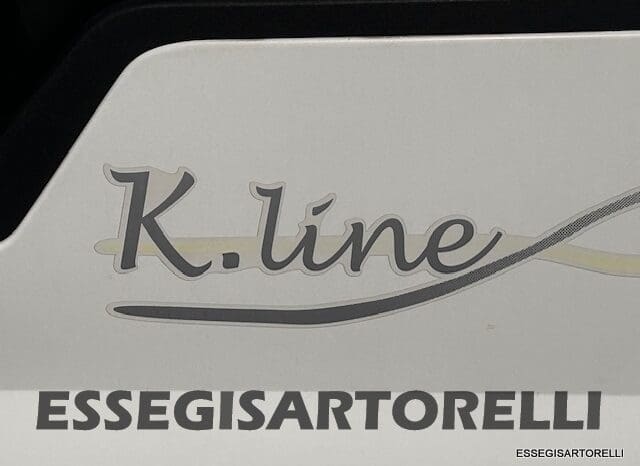 KENTUCKY CORRAL 3 MANSARDATO 6 POSTI OMOLOGATI 2005 TRANSIT GEMELLATO 137 CV pieno