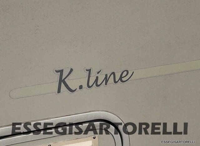 KENTUCKY CORRAL 3 MANSARDATO 6 POSTI OMOLOGATI 2005 TRANSIT GEMELLATO 137 CV pieno