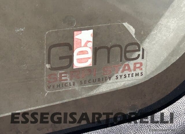 KENTUCKY CORRAL 3 MANSARDATO 6 POSTI OMOLOGATI 2005 TRANSIT GEMELLATO 137 CV pieno