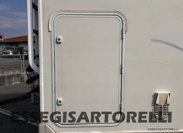 KENTUCKY CORRAL 3 MANSARDATO 6 POSTI OMOLOGATI 2005 TRANSIT GEMELLATO 137 CV pieno