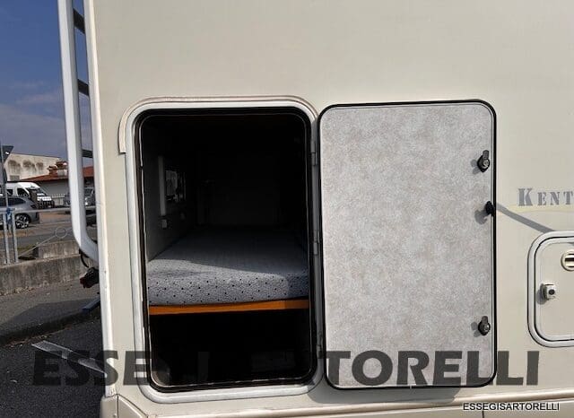 KENTUCKY CORRAL 3 MANSARDATO 6 POSTI OMOLOGATI 2005 TRANSIT GEMELLATO 137 CV pieno