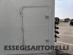 KENTUCKY CORRAL 3 MANSARDATO 6 POSTI OMOLOGATI 2005 TRANSIT GEMELLATO 137 CV pieno