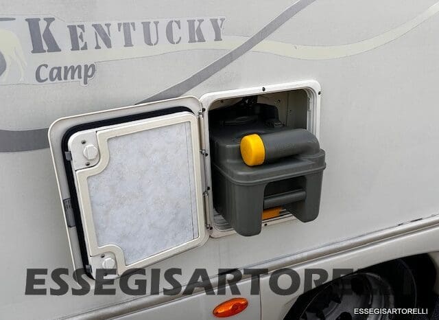 KENTUCKY CORRAL 3 MANSARDATO 6 POSTI OMOLOGATI 2005 TRANSIT GEMELLATO 137 CV pieno