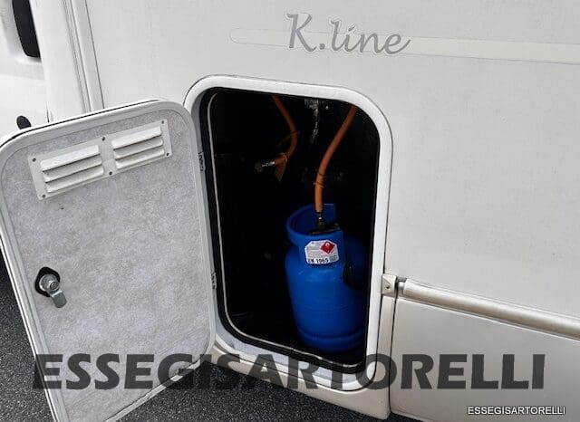 KENTUCKY CORRAL 3 MANSARDATO 6 POSTI OMOLOGATI 2005 TRANSIT GEMELLATO 137 CV pieno